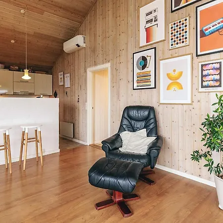 4 Person In Σπίτι διακοπών *